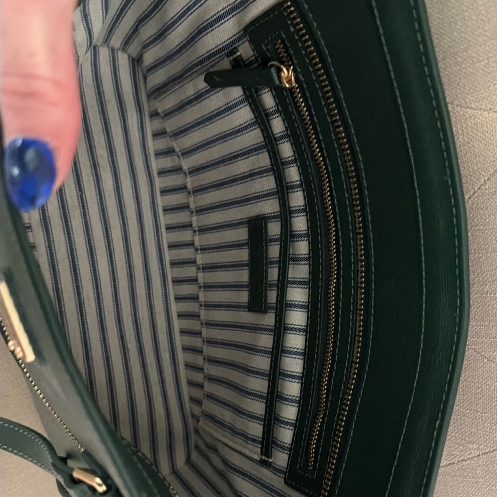 Dooney & Bourke Green Tote Bag and Wallet Set - Picture 4 of 11